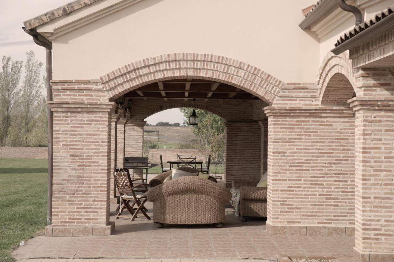La Casona Del Tormes Villa Almenara de Tormes Exteriör bild