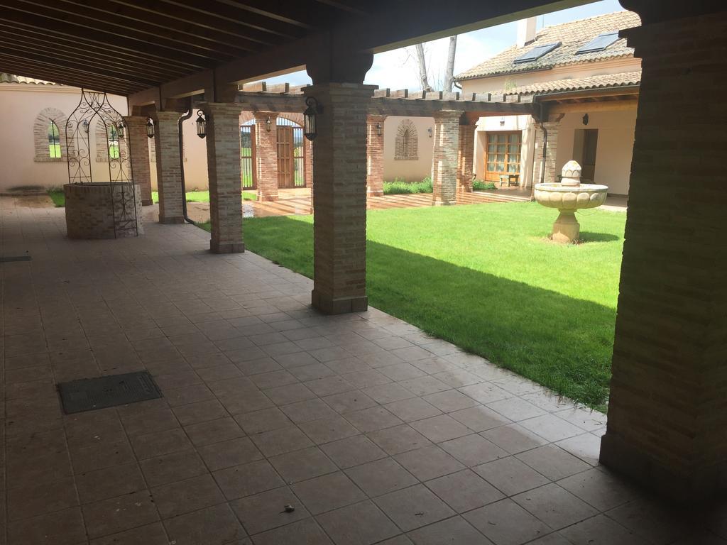 La Casona Del Tormes Villa Almenara de Tormes Exteriör bild