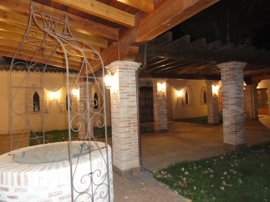 La Casona Del Tormes Villa Almenara de Tormes Exteriör bild