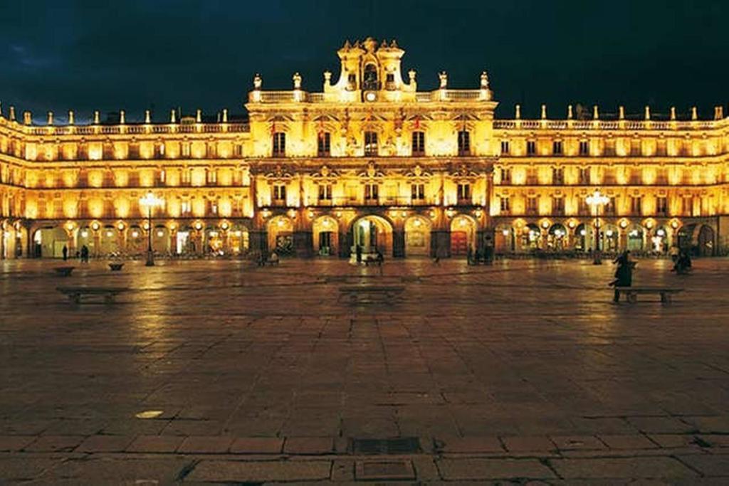 La Casona Del Tormes Villa Almenara de Tormes Exteriör bild